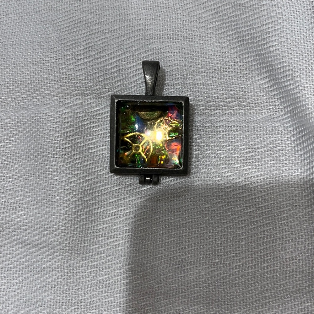 “Hands of time” pendant